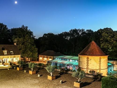 Hotel Domaine De Montchevreuil Fresneaux-Montchevreuil Exteriér fotografie